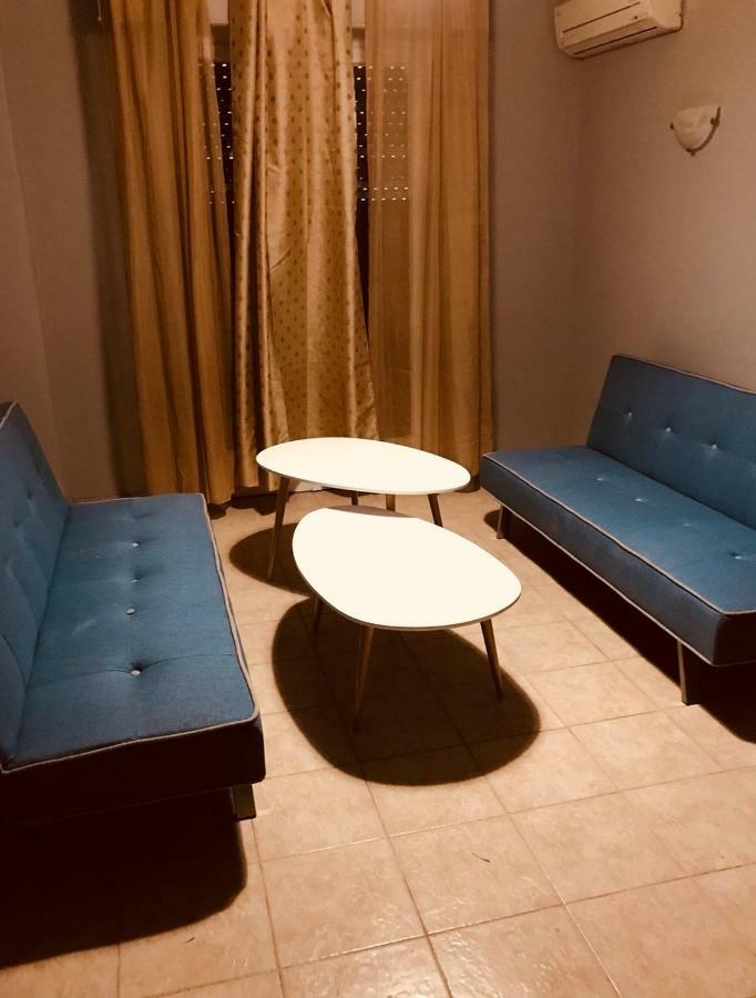 Merilyn Central Apartment Athens Ngoại thất bức ảnh