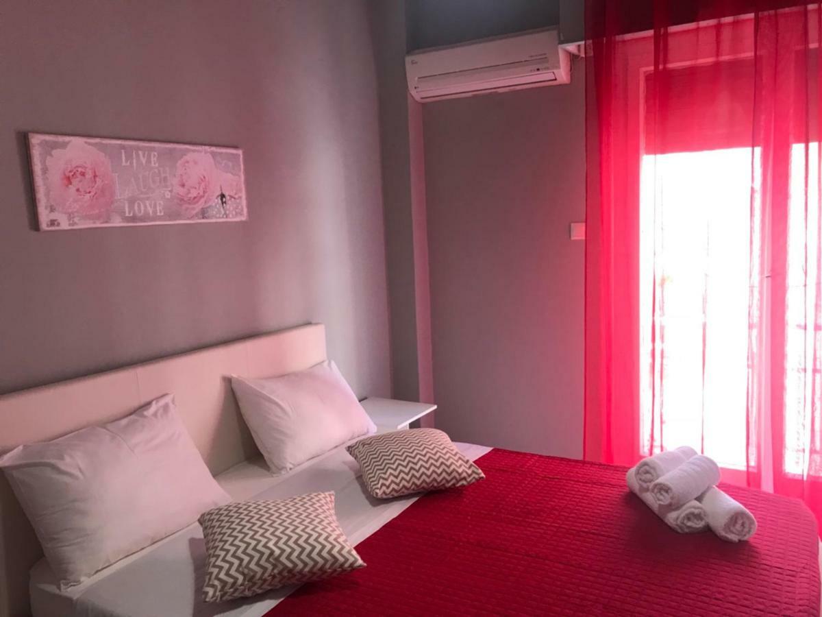 Merilyn Central Apartment Athens Ngoại thất bức ảnh